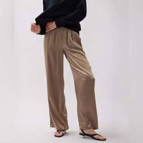 Richer Poorer XS silk satin wide leg pants in warm gray - Picture 1 of 6